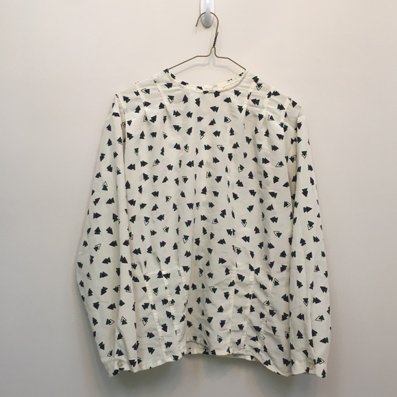 Courtney Rhoades Tops - Courtney Rhoades Button Down Back Geometric Blouse